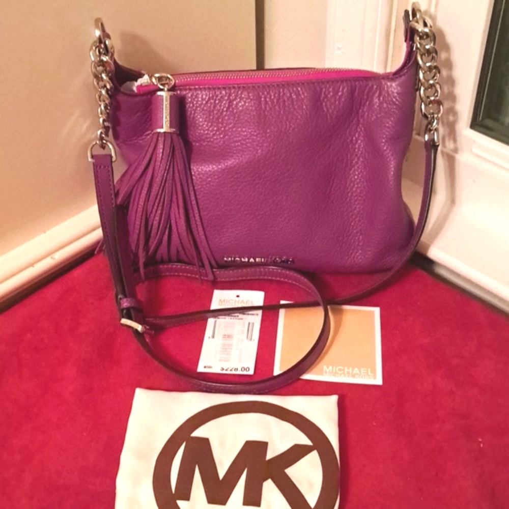 NEW MICHAEL KORS Leather Fushia Pink Crossbody 🥰Excellent Condition